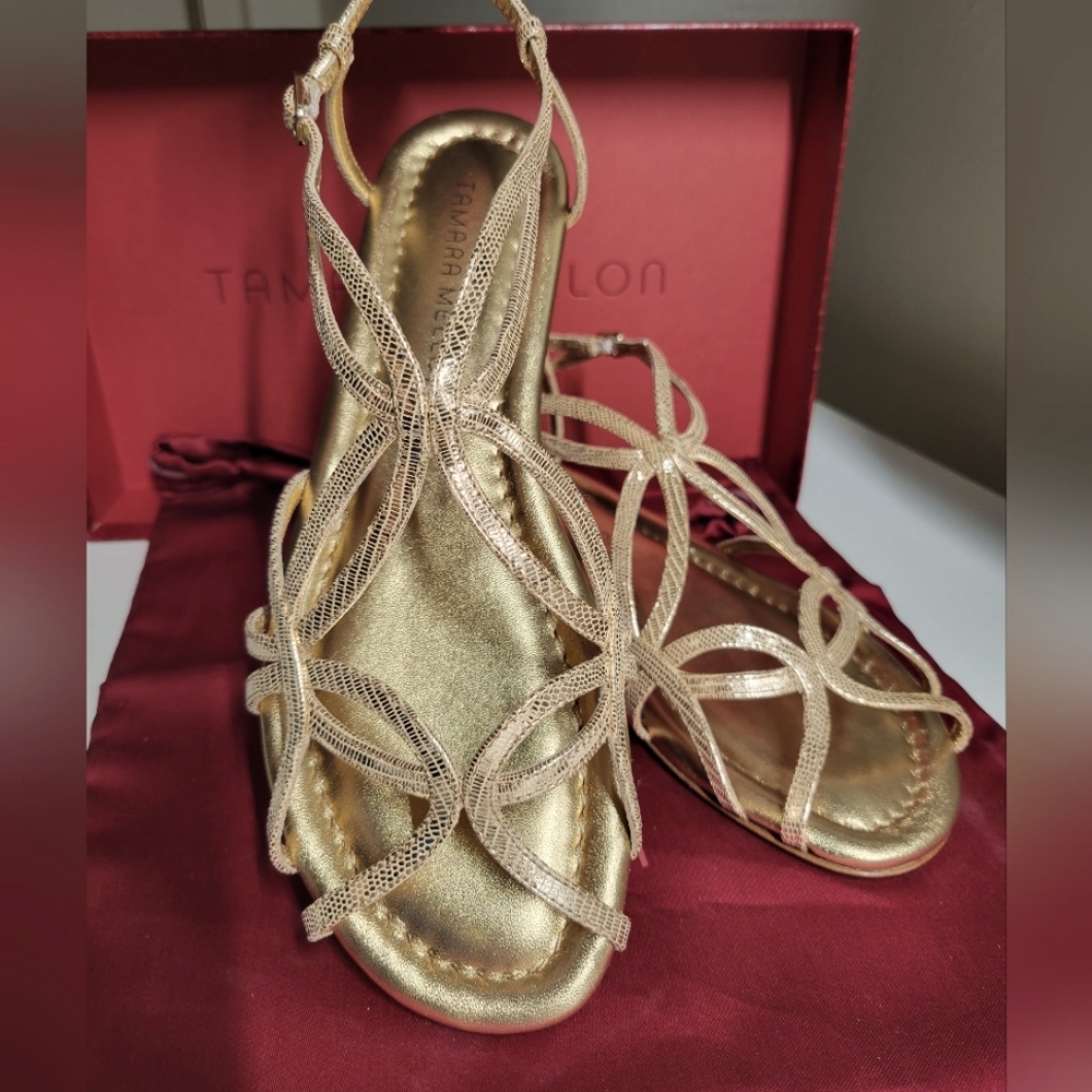 Brand New Flat Sandals Tamara Mellon